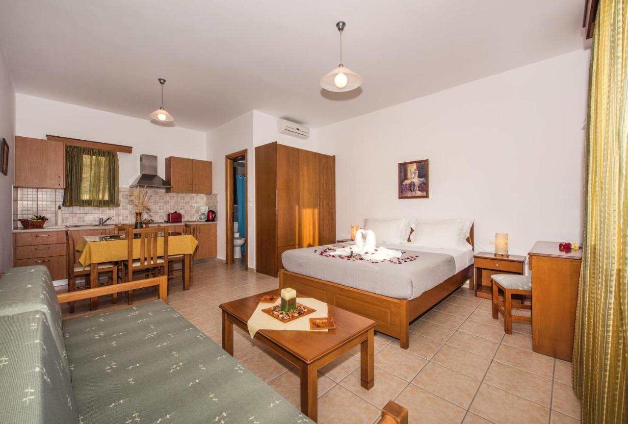 Magnolia Apartments And Studios Falasarna Buitenkant foto